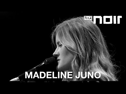 Madeline Juno – 99 Probleme (live bei TV Noir)