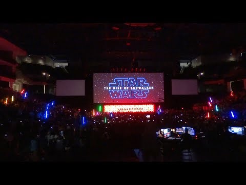 Star Wars: The Rise of Skywalker trailer crowd reaction at Star Wars Celebration Chicago